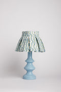 Amicitia, Box pleated