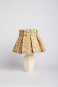 Bodil, Box pleated
