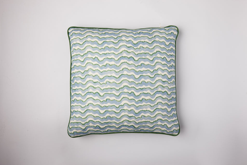Amicitia, Square cushion